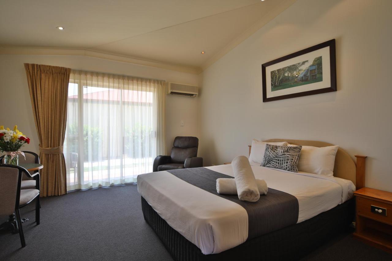 Emerald Explorers Inn Esterno foto