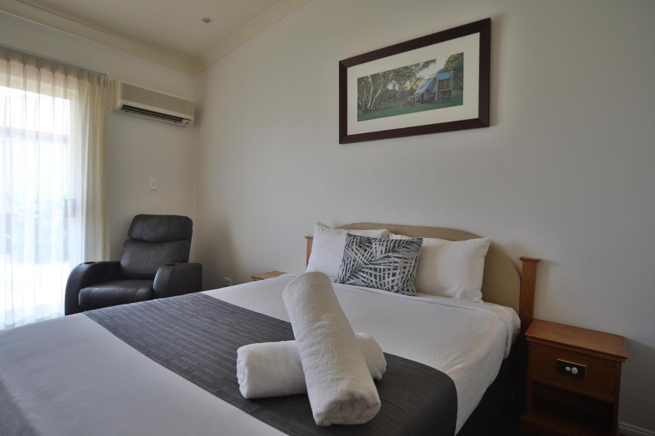 Emerald Explorers Inn Esterno foto